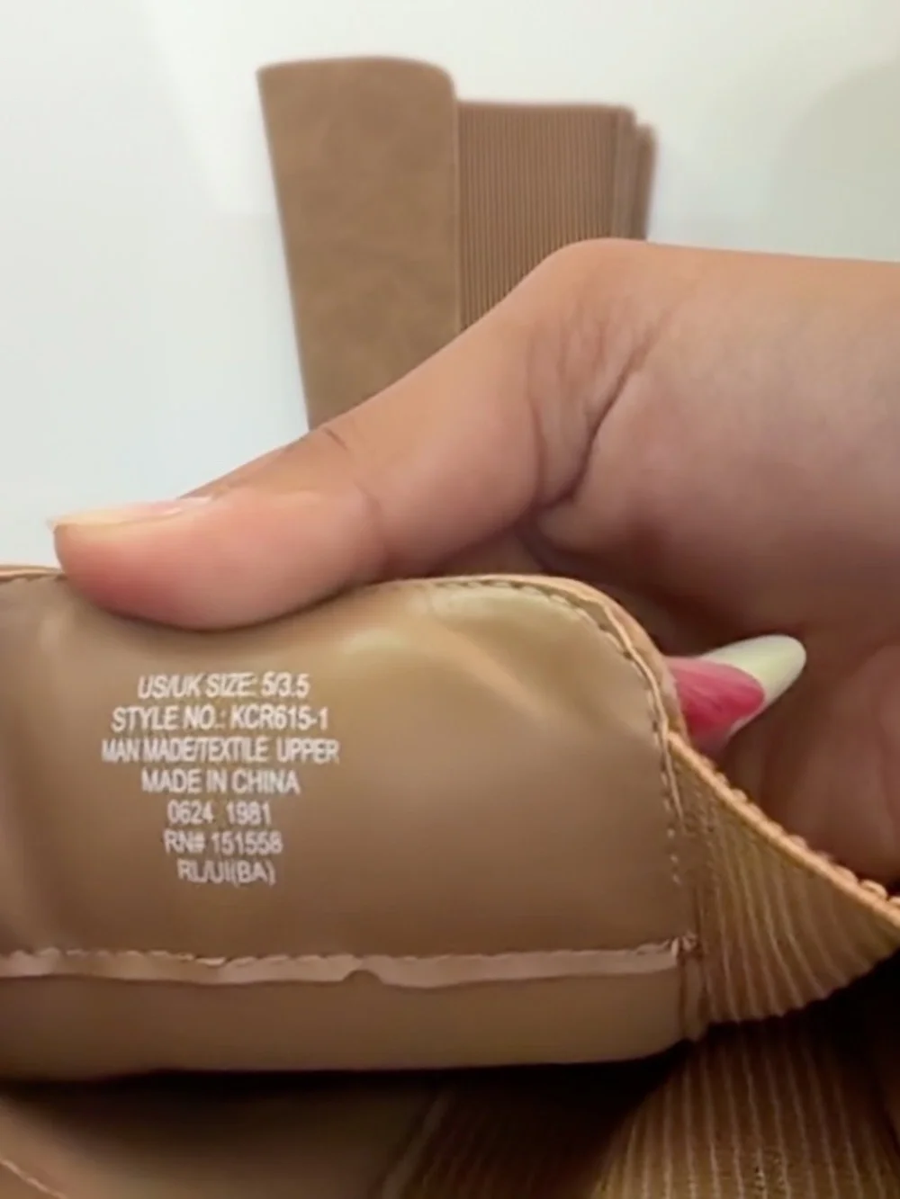 Kenneth Cole reaction size big girl 5 camel brown